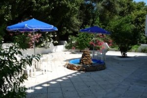 Zourpos Studios & Apartments_best deals_Apartment_Crete_Chania_Sfakia