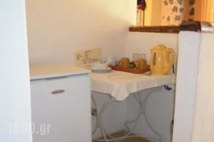 Veranda Guest House_lowest prices_in_Hotel_Piraeus Islands - Trizonia_Hydra_Hydra Chora