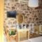 Veranda Guest House_best prices_in_Hotel_Piraeus Islands - Trizonia_Hydra_Hydra Chora