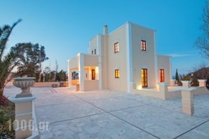 Villa Leon B&B_best prices_in_Villa_Cyclades Islands_Sandorini_Fira