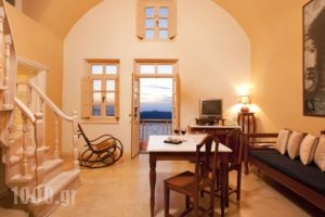 Nefeles Luxury Suites_best prices_in_Hotel_Cyclades Islands_Sandorini_Fira