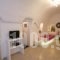 Virginia'S Cave Villas_best prices_in_Villa_Cyclades Islands_Sandorini_Sandorini Rest Areas