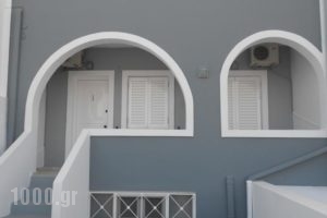 Rooms To Let Rena_best prices_in_Room_Cyclades Islands_Sandorini_Sandorini Chora