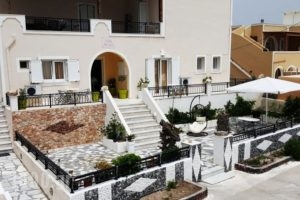Villa Agas_travel_packages_in_Cyclades Islands_Sandorini_Sandorini Chora
