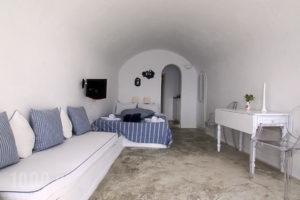 Nostos Apartments_travel_packages_in_Cyclades Islands_Sandorini_Oia