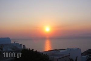 Marcos Rooms_best deals_Room_Cyclades Islands_Sandorini_Sandorini Rest Areas