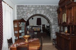 Amfitrion Apartments_best deals_Apartment_Peloponesse_Lakonia_Gythio