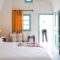 Nikolas_accommodation_in_Hotel_Cyclades Islands_Sandorini_karterados