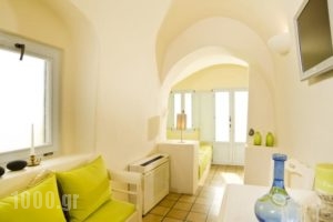 Enigma Apartments and Suites_best prices_in_Apartment_Cyclades Islands_Sandorini_Sandorini Chora