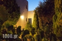 Chromata Beach Apartments in Rovies, Evia, Central Greece