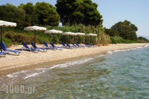 Chromata Beach Apartments_best deals_Apartment_Central Greece_Evia_Rovies